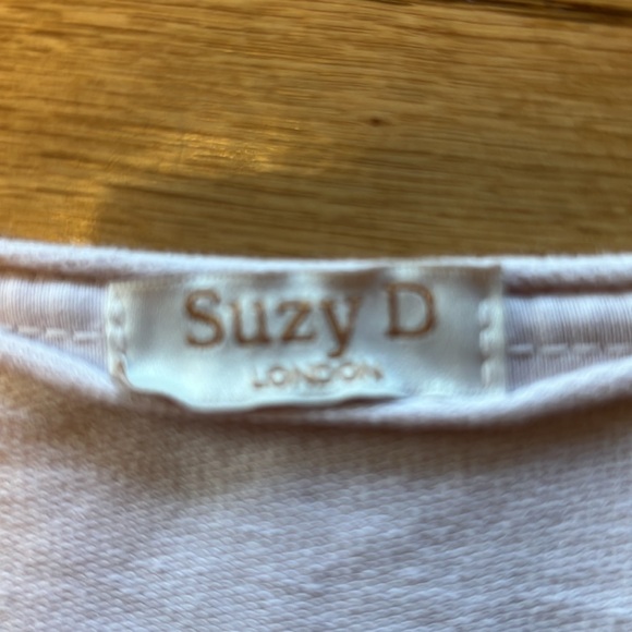 Suzy D London knit top. Cream.  Medium - Picture 3 of 6